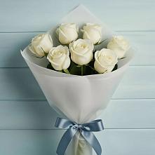 Букет 7 Белых роз Эдлесс Лав в Подхожее