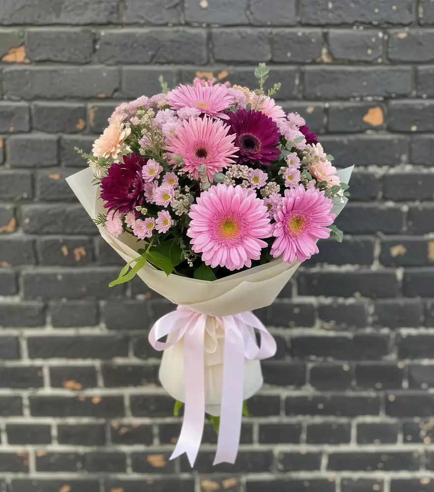 Букет цветов из: Герберы и Хризантемы в Подхожее