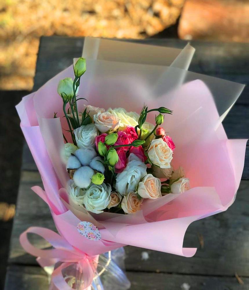 Букет цветов из: Розы и Лизиантусы в Подхожее