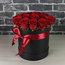 Цветочная композиция из Розы в шляпной коробке #REPLACE_PRED# Подхожее